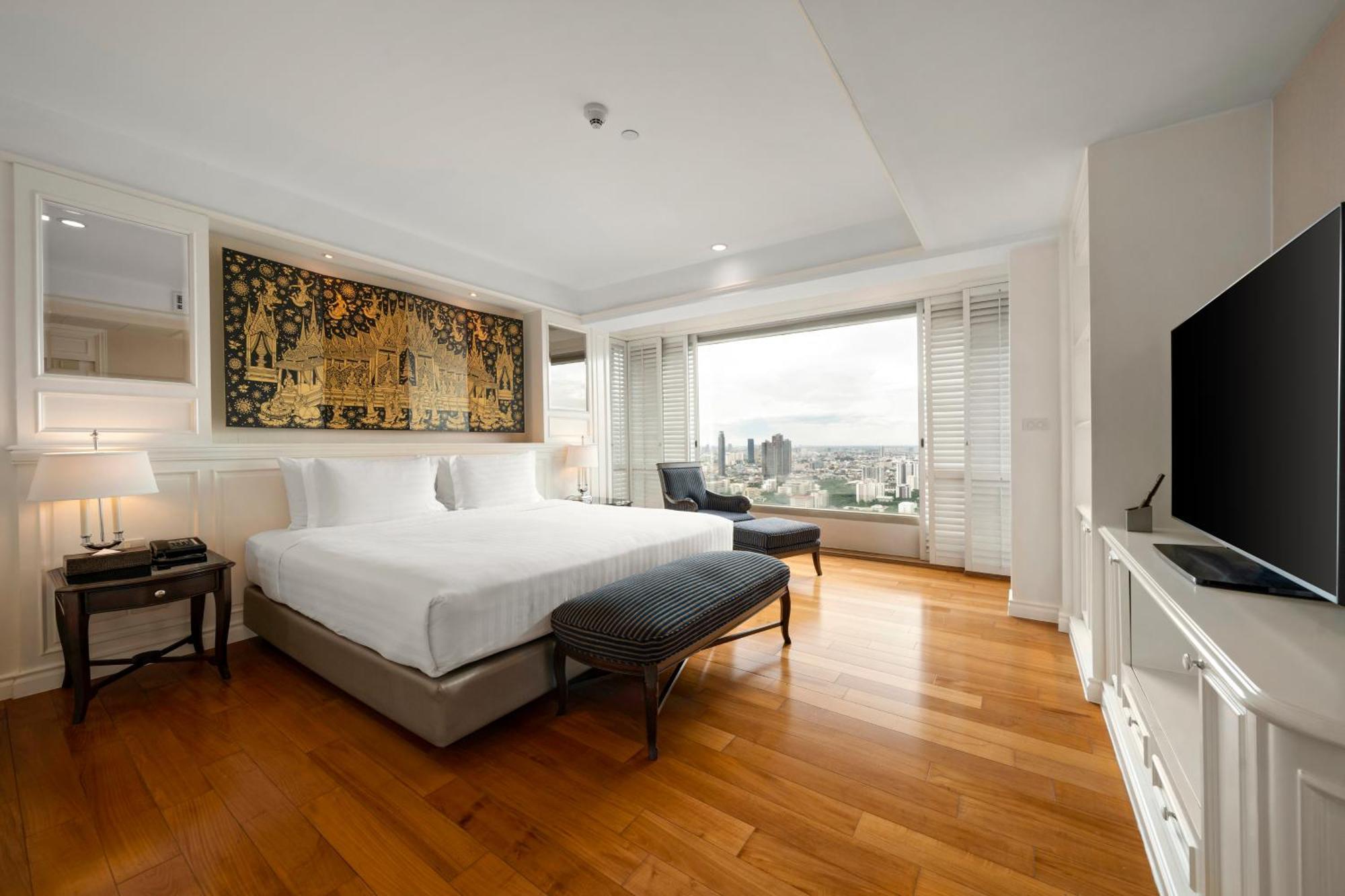 Grande Centre Point Hotel Ratchadamri Bangkok Ngoại thất bức ảnh A bedroom at the hotel